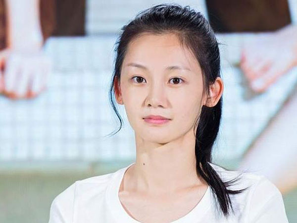 芳华女主角苗苗年龄揭晓 没想到她竟是宋茜的同学