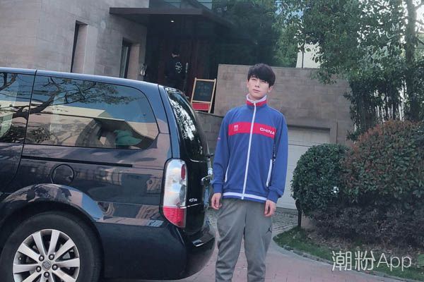 李铁锤是李宏毅哥哥吗 二人关系起底